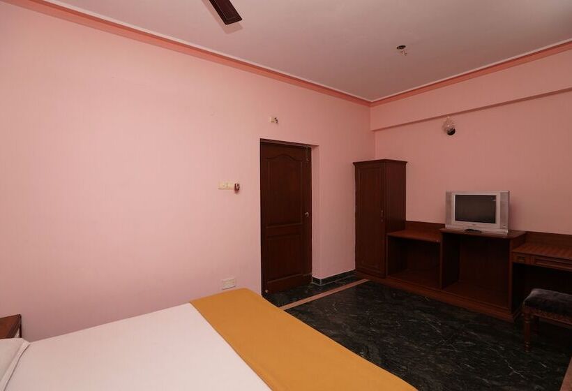 بنسيون Lloyds Serviced Apartments,krishna Street,t Nagar