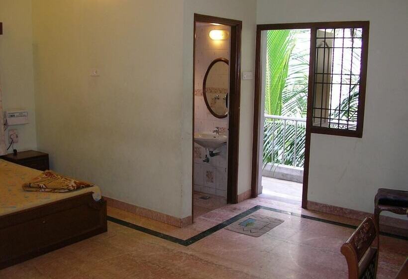 Pensão Lloyds Serviced Apartments,krishna Street,t Nagar