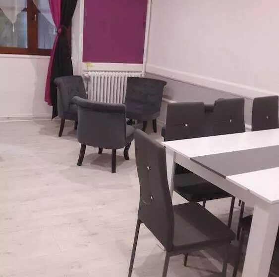 ペンション Ludotel