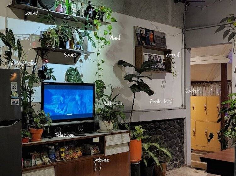 Semeru Hostel Malang