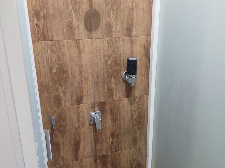 Semeru Hostel Malang