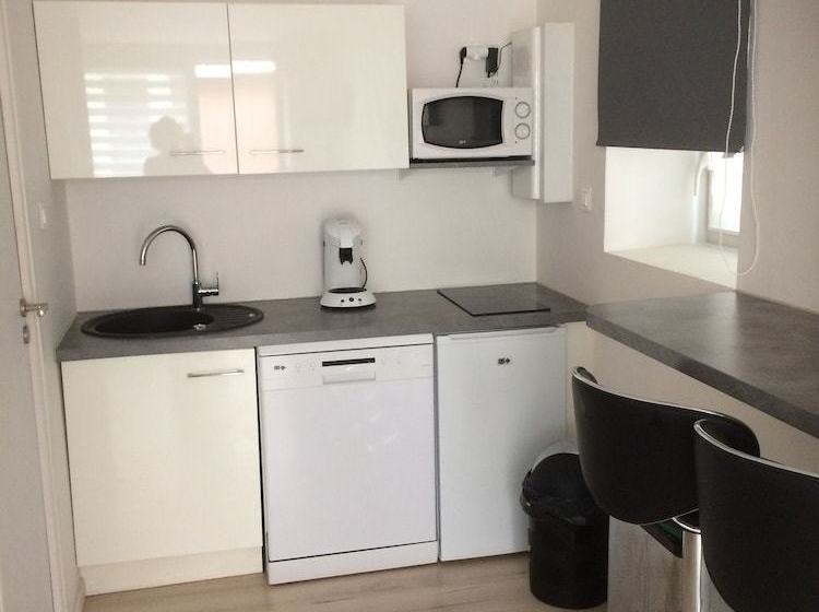 Studio L Art Abstrait   Centre D Agen  Gare 3