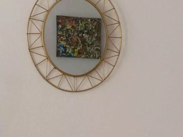 Studio L Art Abstrait Centre D Agen Gare 3