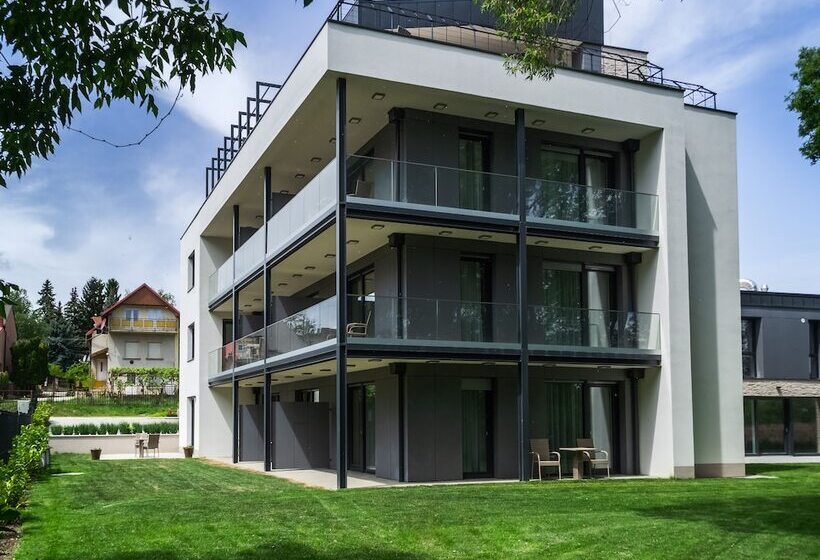 Отель Easy Suites Hévíz