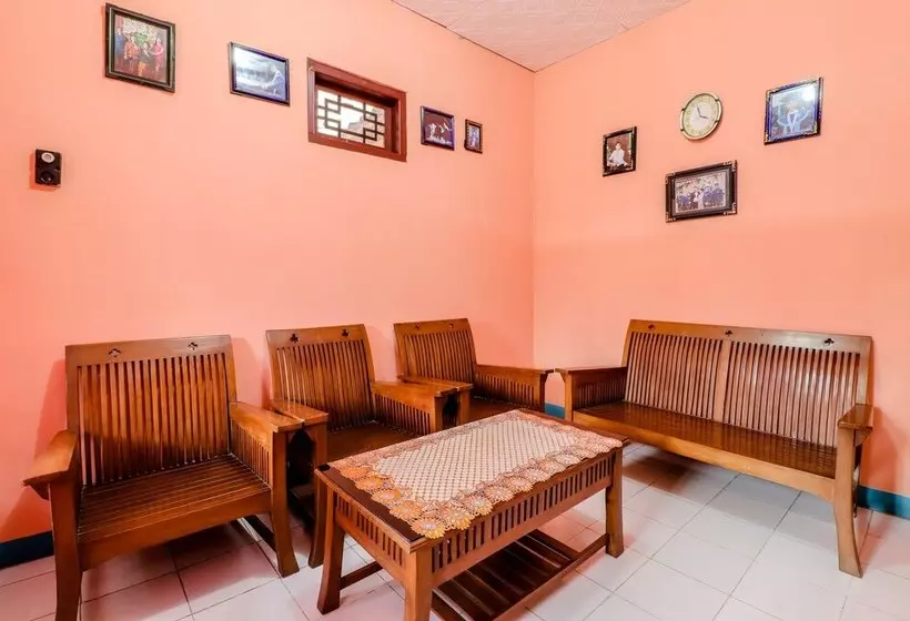 هتل Homestay Penginapan Anita