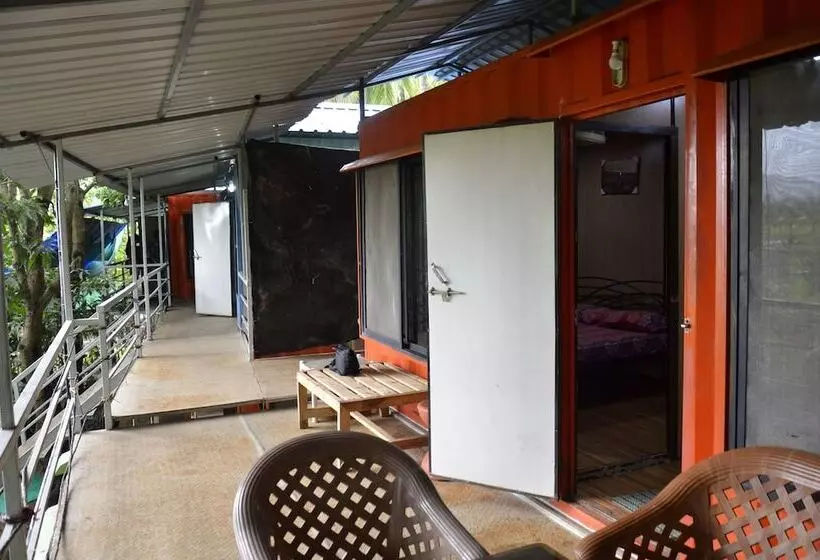 Iora Cottages