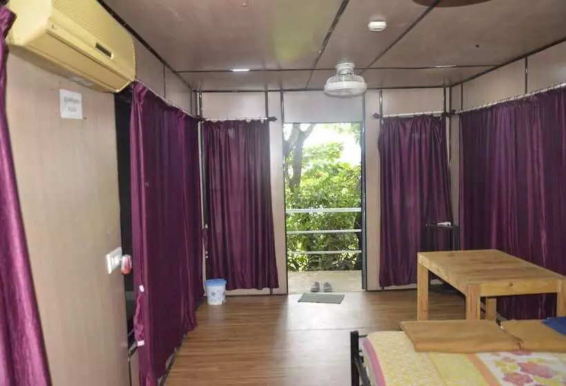 Iora Cottages