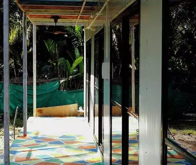 Iora Cottages