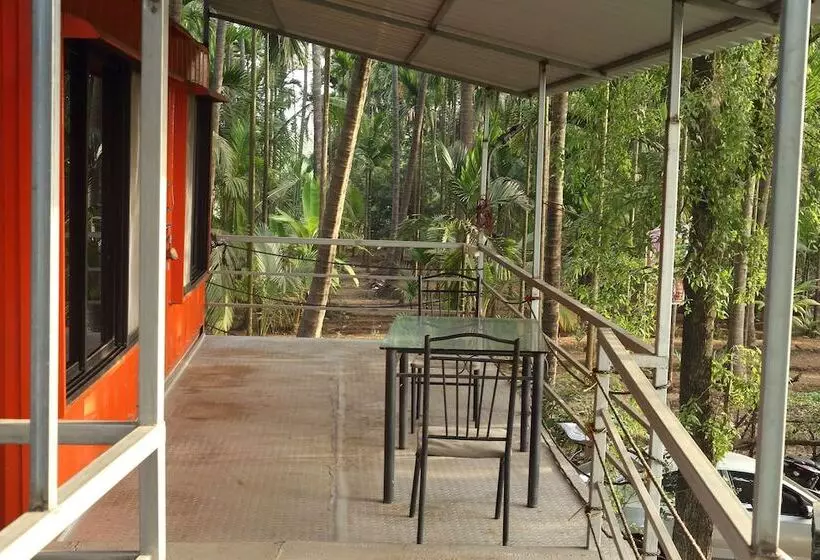 Iora Cottages