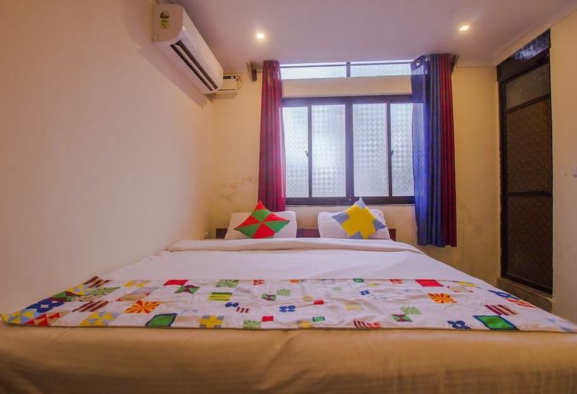 Pensionat Home Elegant Stay By Oyo Rooms