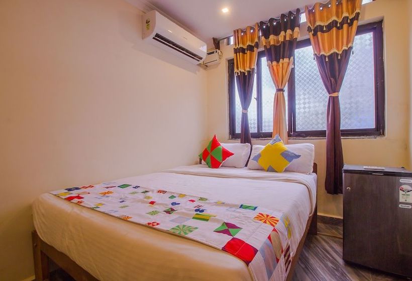 Pensionat Home Elegant Stay By Oyo Rooms