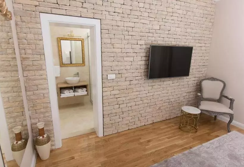 پانسیون San Mihael Luxury Rooms 1