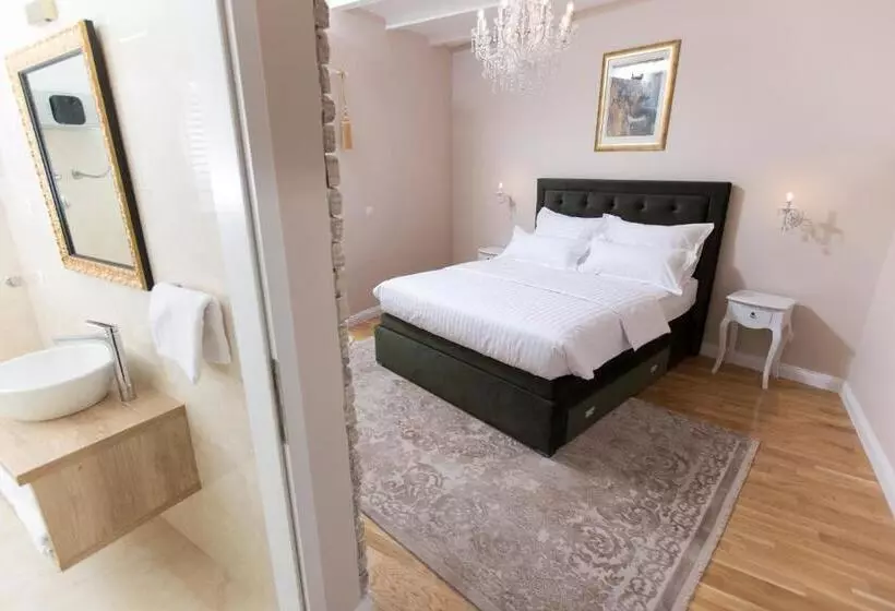 پانسیون San Mihael Luxury Rooms 1