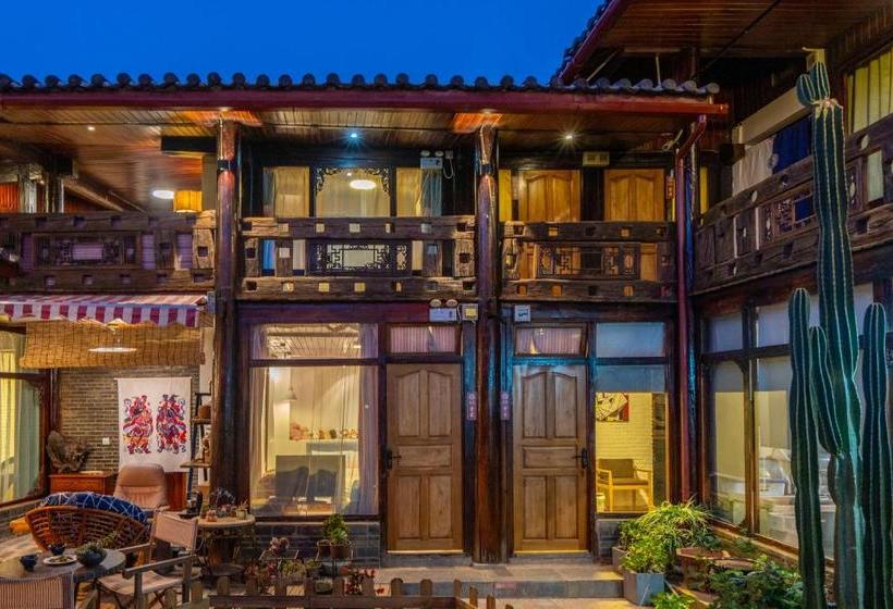 Floral Hotel Lijiang Kuantang