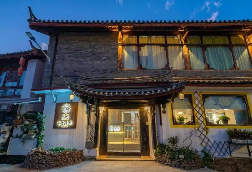 Floral Hotel Lijiang Kuantang