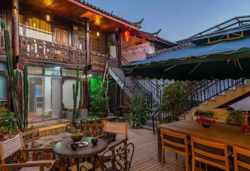 Floral Hotel Lijiang Kuantang