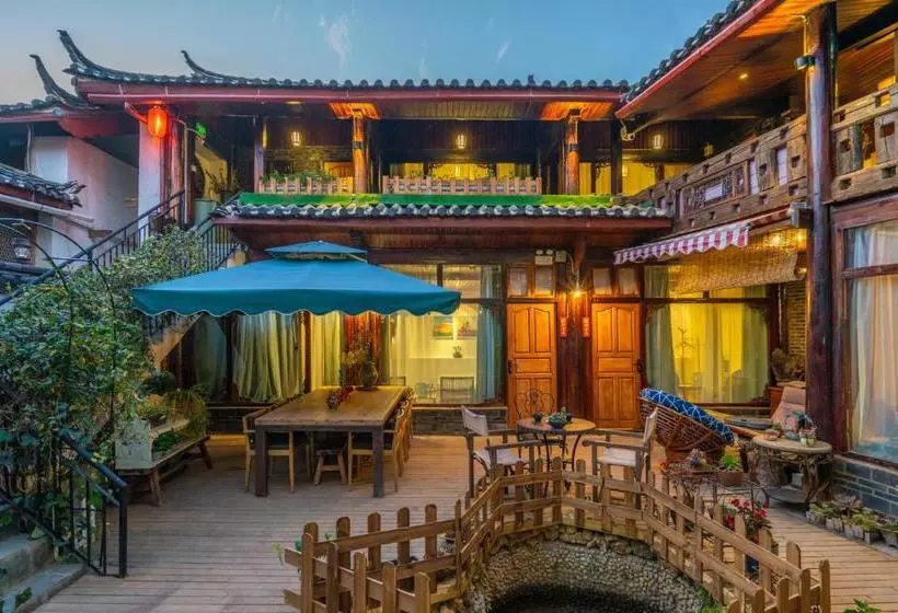 Floral Hotel Lijiang Kuantang