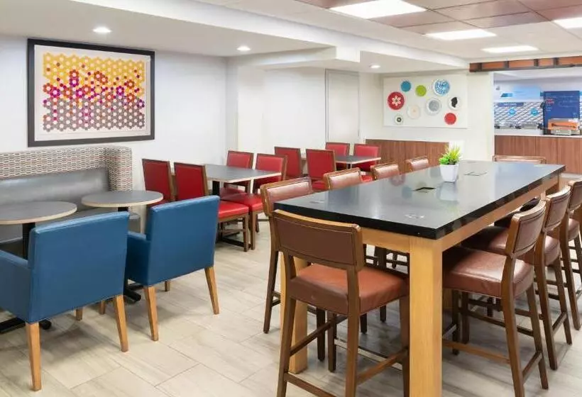 호텔 Holiday Inn Express Rochester Greece, An Ihg