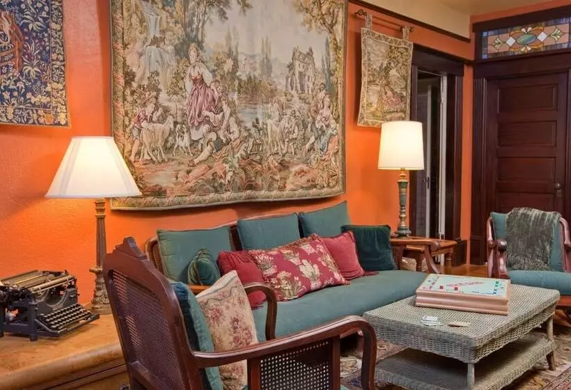 호텔 Kelley & Young Wine Garden Inn