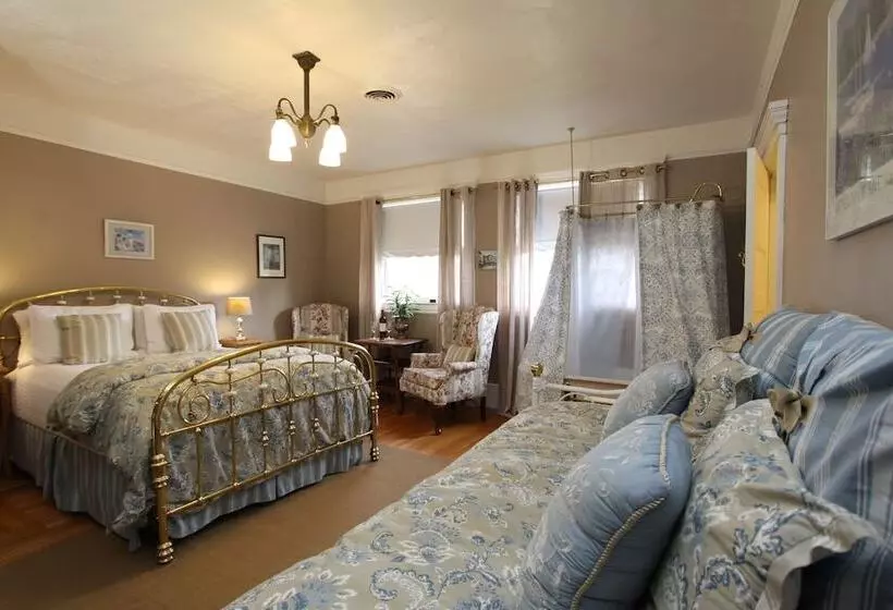 호텔 Kelley & Young Wine Garden Inn