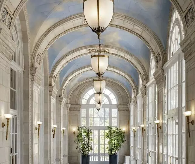 בית מלון כפרי The Hermitage