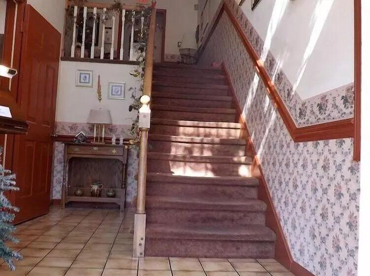 ホテル West Ridge Bed And Breakfast