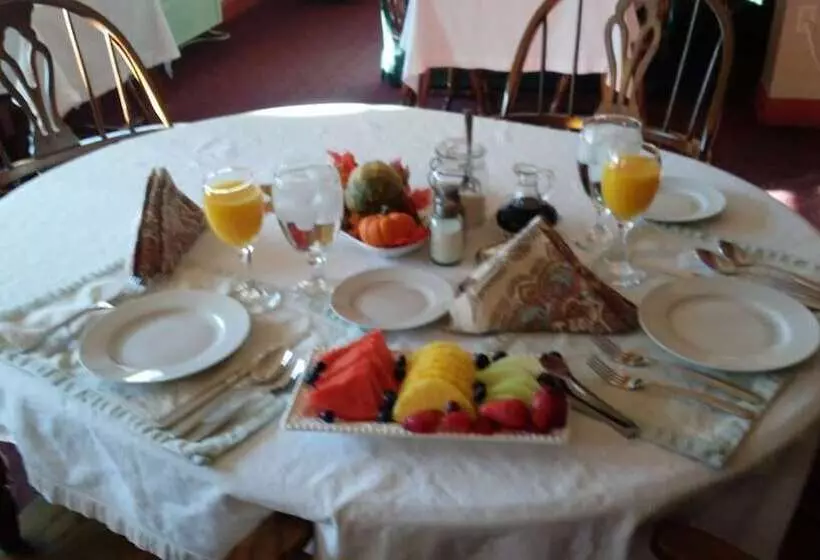 ホテル West Ridge Bed And Breakfast