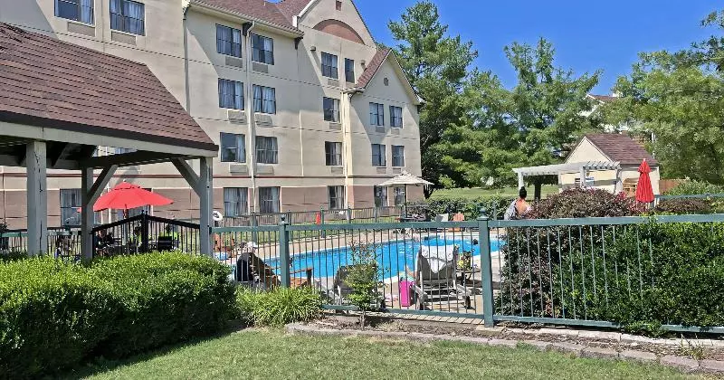 استراحتگاه Branson Hillside
