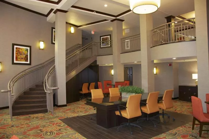 استراحتگاه Branson Hillside