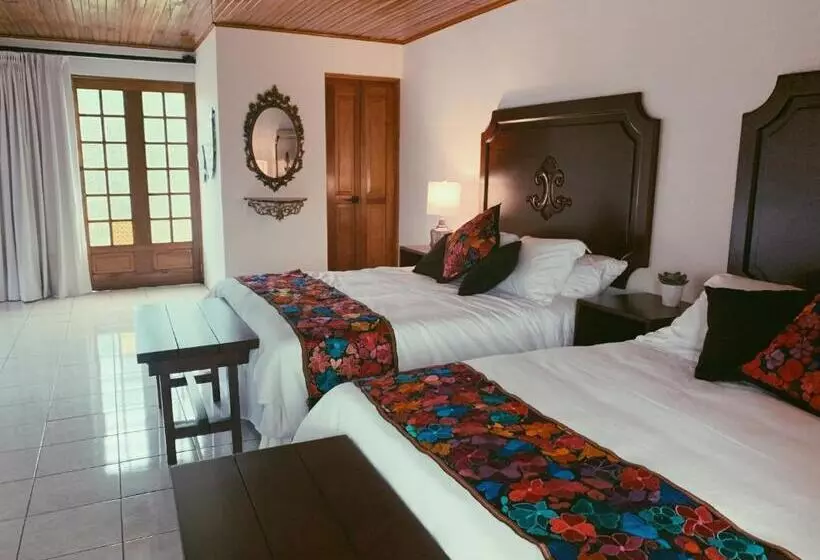 هتل Hacienda Escondida 10min To Airport