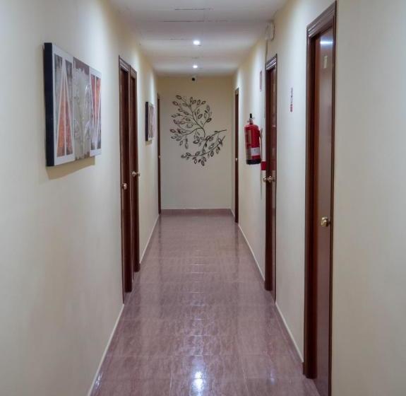 پانسیون Hostal Durá