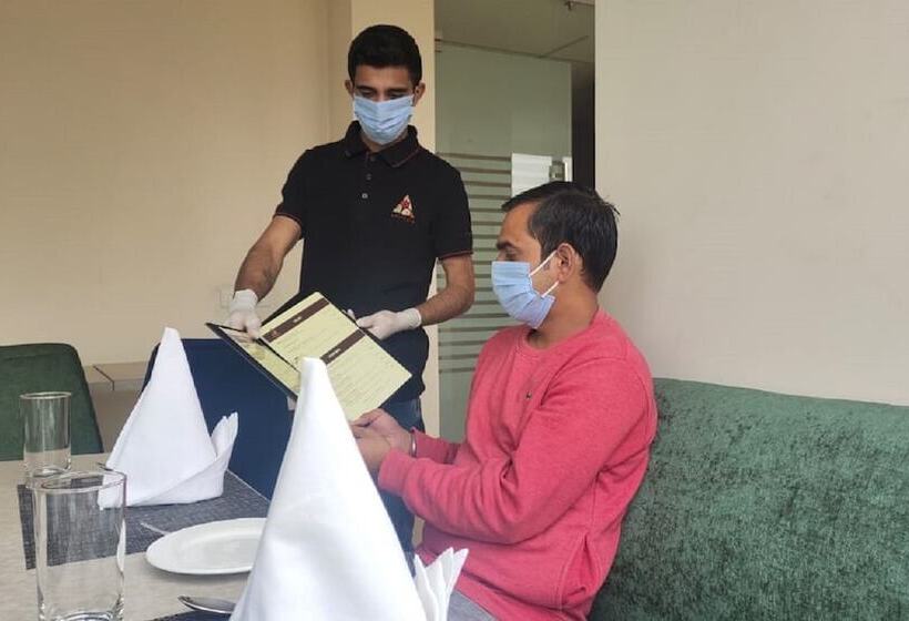 Hotel Amritara Sadka Amritsar