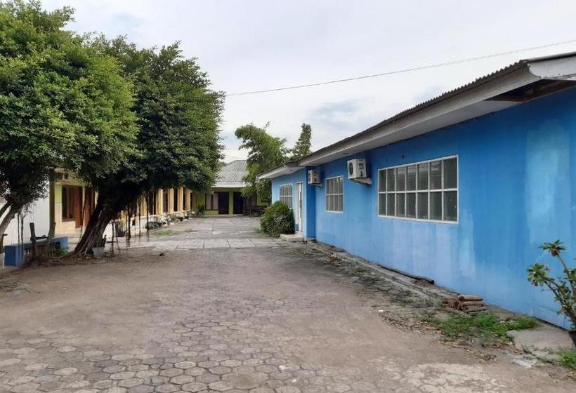 Hotel Oyo 3105 Rifaraz Syariah