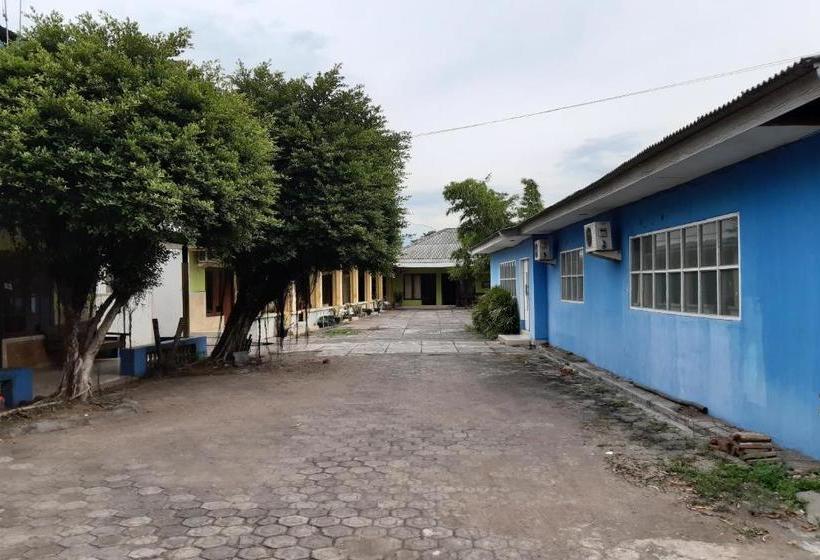 Hotel Oyo 3105 Rifaraz Syariah