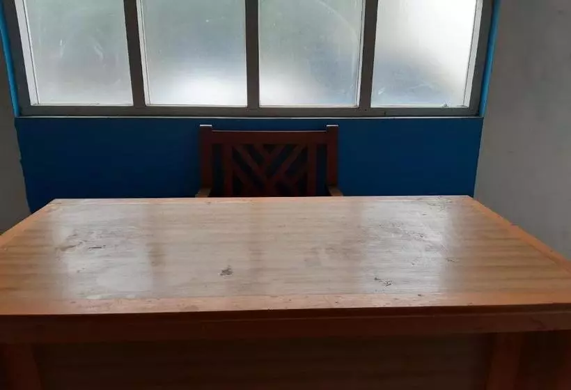 ホテル Oyo 3105 Rifaraz Syariah