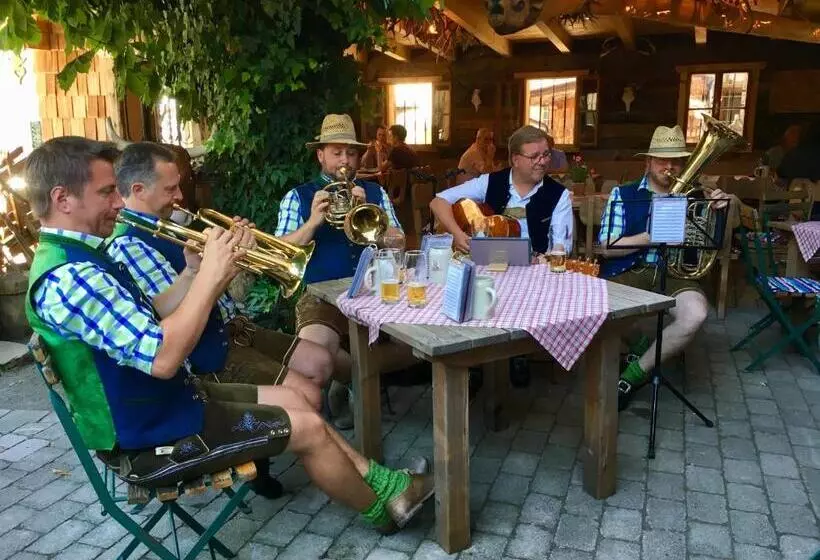 Hotelli Gasthof Zacherlbräu
