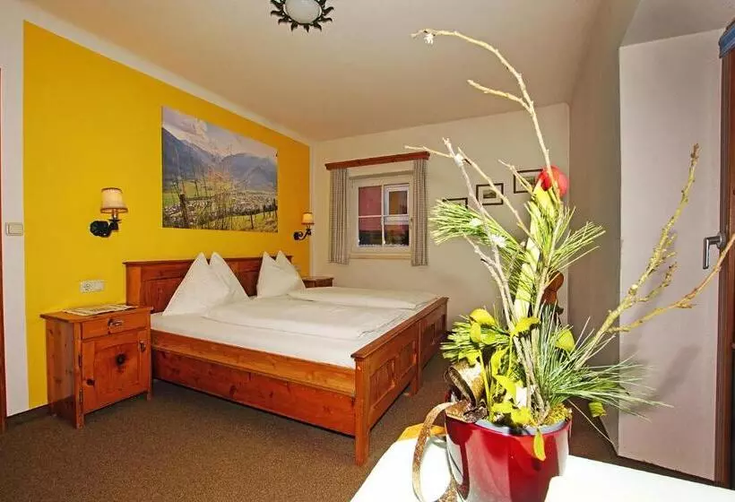 Hotelli Gasthof Zacherlbräu