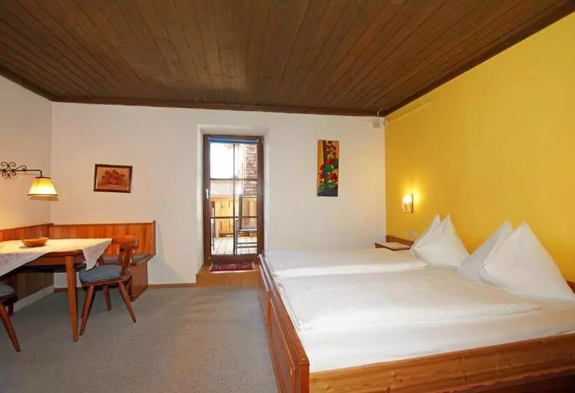 Hotelli Gasthof Zacherlbräu