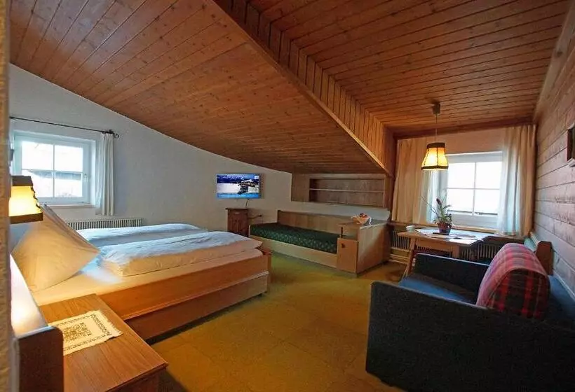 Hotelli Gasthof Zacherlbräu