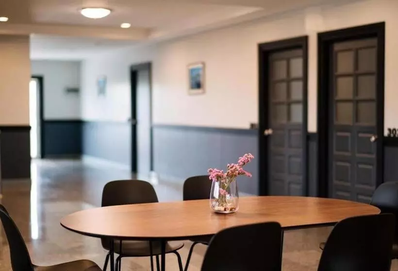 Nara Hotel Restaurant And Bar