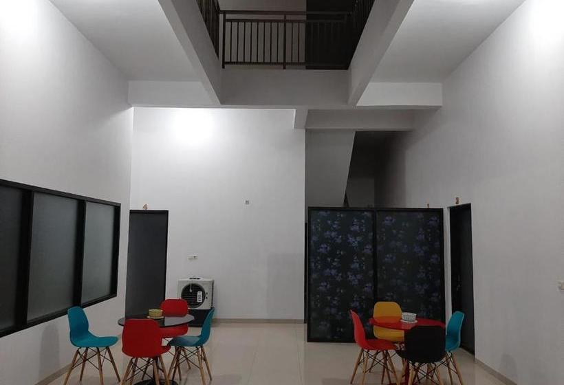 Hotell Oyo 3123 Orchid Residence