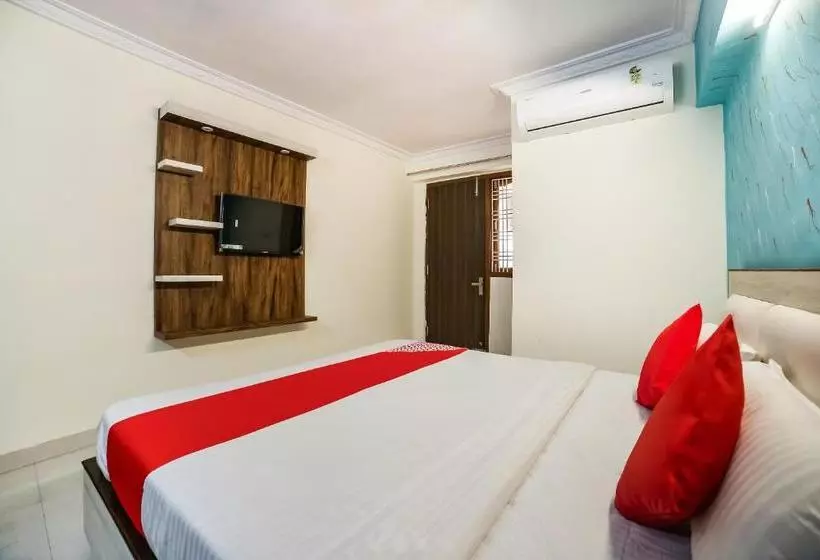 ホテル Oyo 70390  Payal Inn