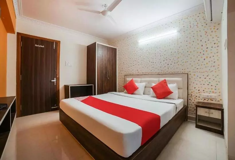 ホテル Oyo 70390  Payal Inn