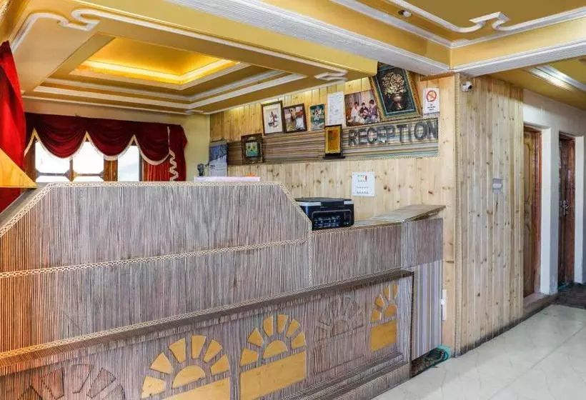 ホテル Oyo 70684 Gulmarg Inn