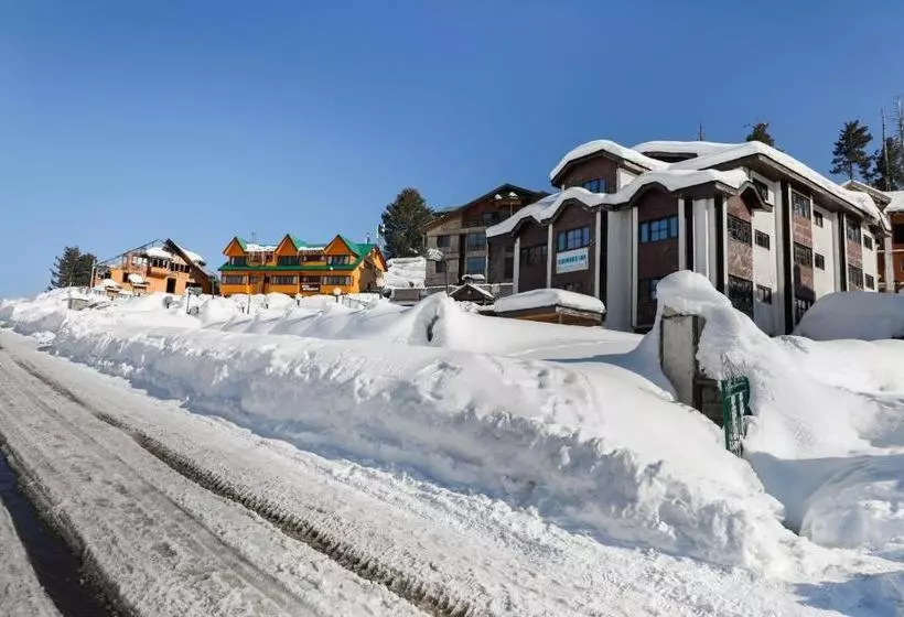 ホテル Oyo 70684 Gulmarg Inn