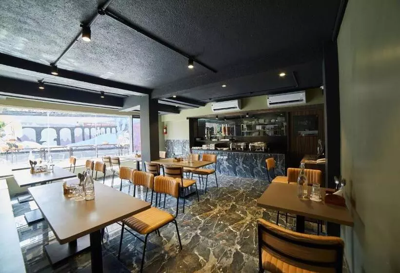 Hotelli Aureole Mrida   A Boutique