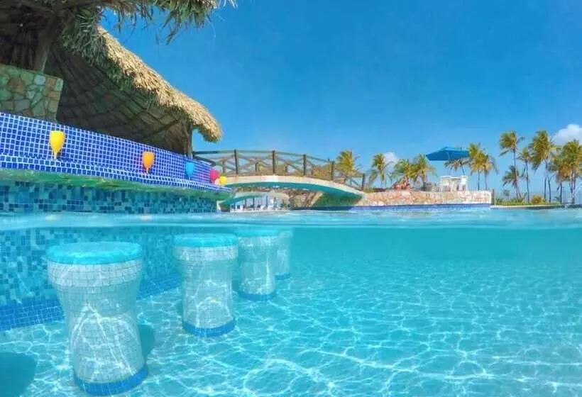 هتل Costa Caribe Beach & Resort