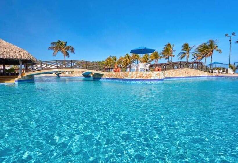 هتل Costa Caribe Beach & Resort