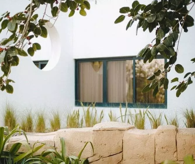 Dubai Marine Beach Resort & Spa