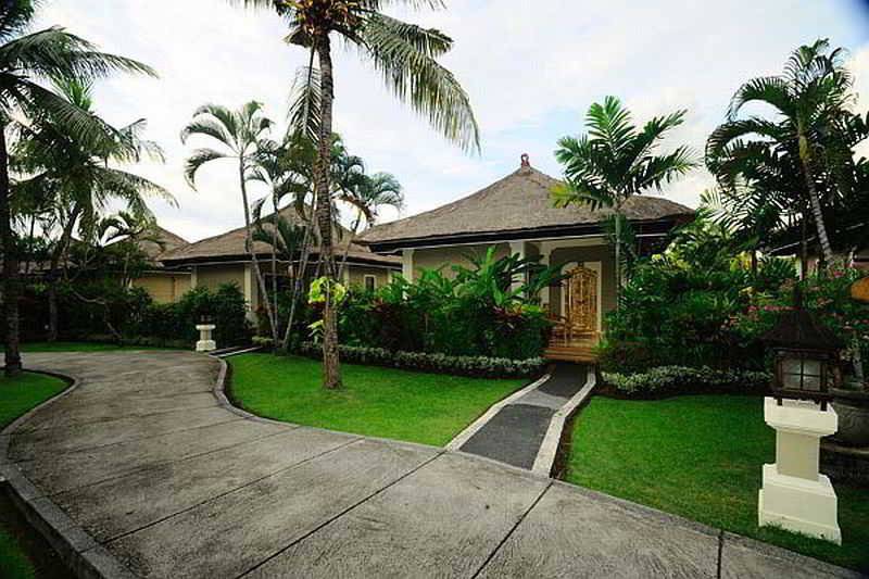 Отель Aneka Lovina Villas & Spa